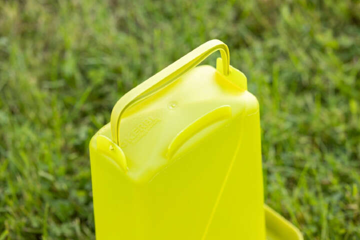 KERBL Kunststofftränke mit Standfüßen